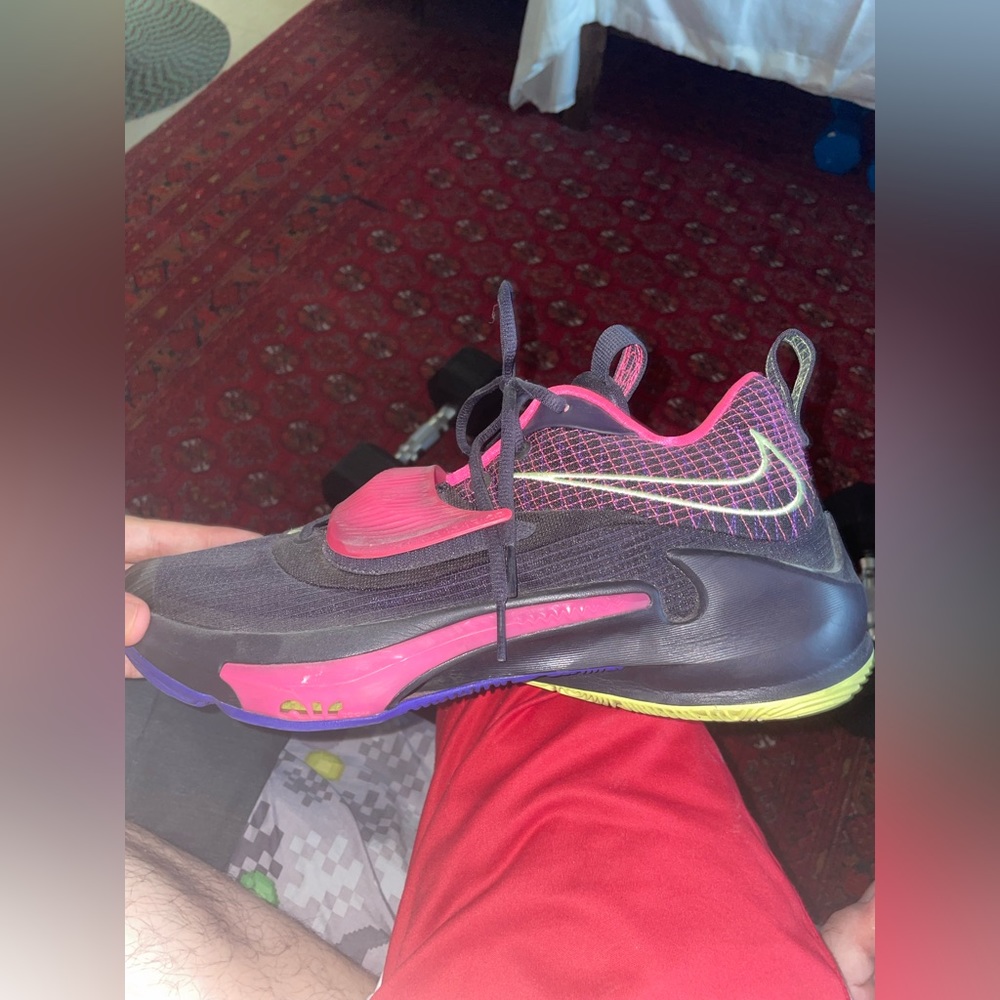 Nike Zoom Freak 3’s “Cave Purple” for sale